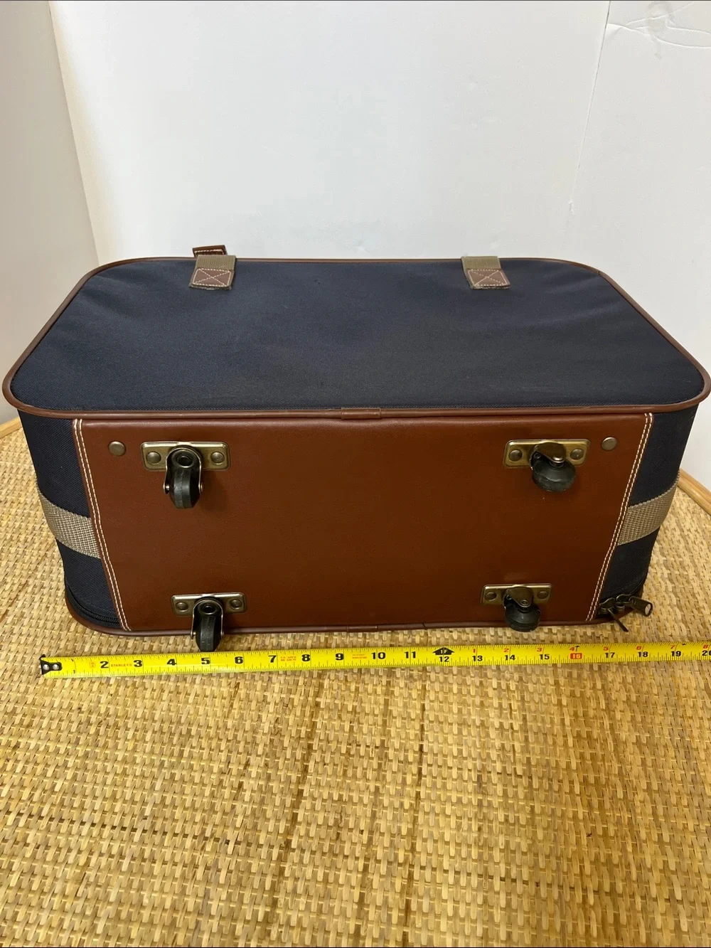 Ricardo Beverly Hills vintage 80s rolling carry-on luggage suitcase navy brown